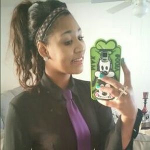 Meet your Posher, Lexis